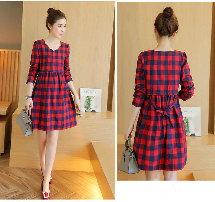 Maternity cotton plaid mid-length dress